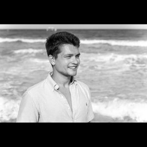 Meet your Posher, Zach